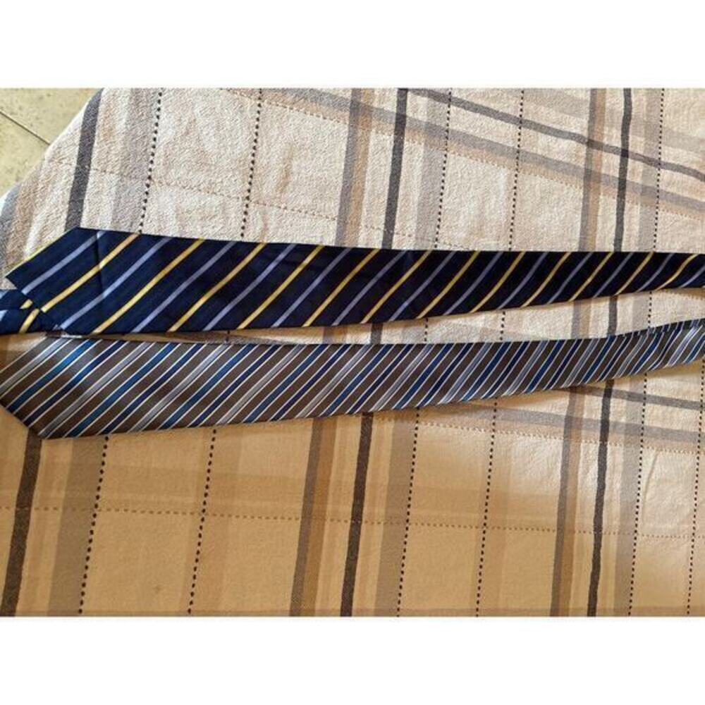 Saddlebred‎ and VanHeusen ties